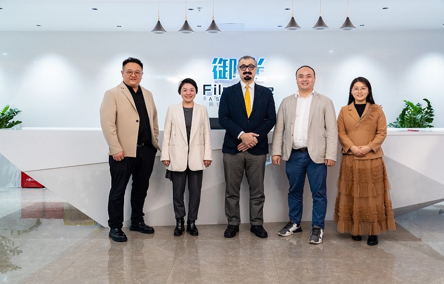 Saudi Prince Mazyad visits FILMBASE